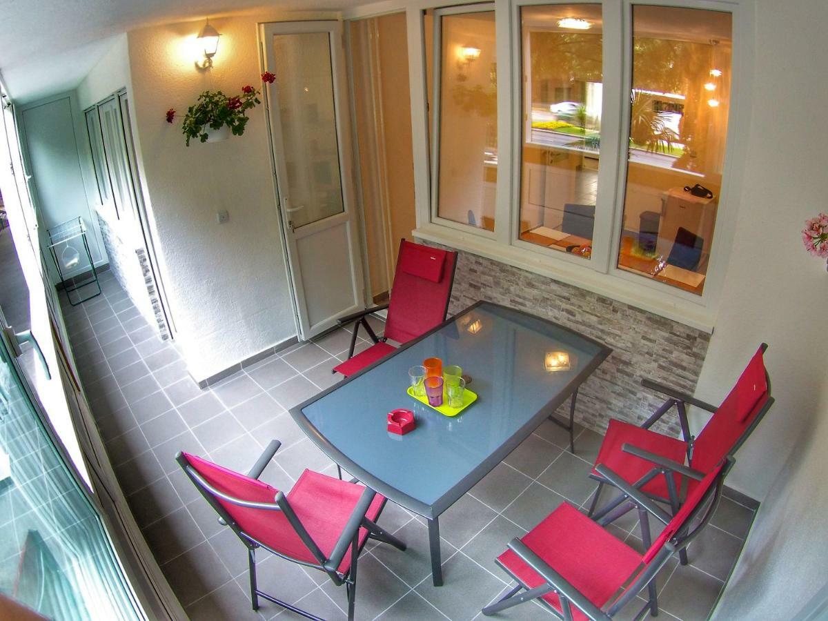 Apartment Suzana 2Br Split With Balcony Exteriér fotografie